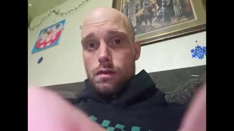 Snapshot of helloladysandgents chatting on 12.15.25 helloladysandgents online show from 12.15.25