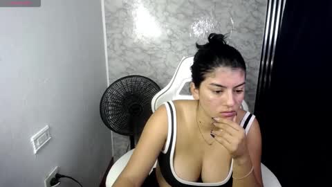 helloo_kityy25 online show from 01.07.26
