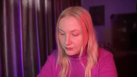 Snapshot of hellyriddle chatting on 12.19.25 DeleteyourSadness online show from 12.19.25