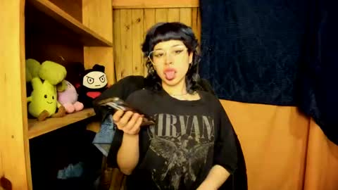 Snapshot of helokitkat chatting on 10.21.25 helokitkat online show from 10.21.25