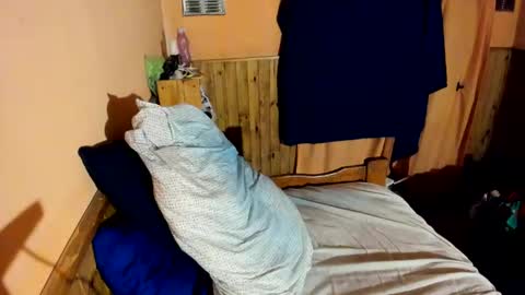 Snapshot of helokitkat chatting on 11.12.25 helokitkat online show from 11.12.25