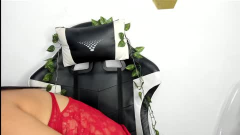 heluehorny13 online show from 01.18.25