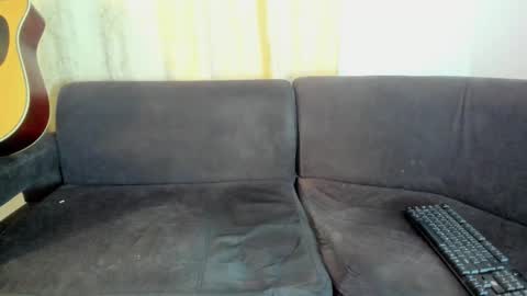 Snapshot of henrik_senn chatting on 09.25.25 henrik_senn online show from 09.25.25