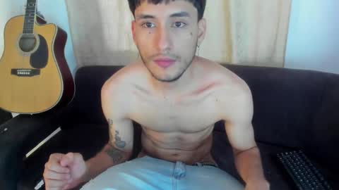 Snapshot of henrik_senn chatting on 10.29.25 henrik_senn online show from 10.29.25