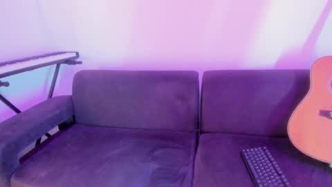 Snapshot of henrik_senn chatting on 11.12.25 henrik_senn online show from 11.12.25