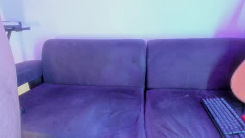 Snapshot of henrik_senn chatting on 11.26.25 henrik_senn online show from 11.26.25