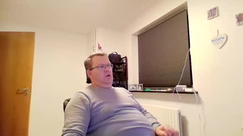 Snapshot of henrikrp1971 chatting on 01.11.25 henrikrp1971 online show from 01.11.25