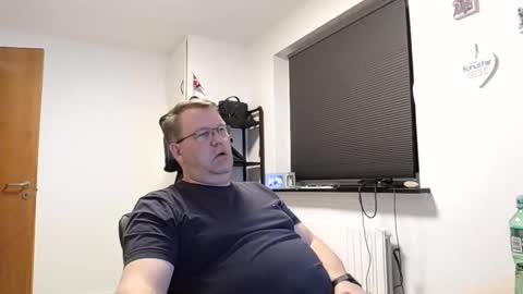 Snapshot of henrikrp1971 chatting on 03.06.25 henrikrp1971 online show from 03.06.25