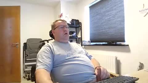 Snapshot of henrikrp1971 chatting on 01.06.26 henrikrp1971 online show from 01.06.26