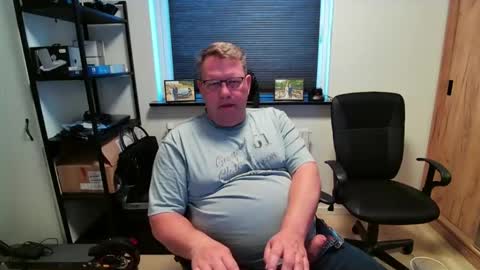 Snapshot of henrikrp1971 chatting on 04.17.26 henrikrp1971 online show from 04.17.26
