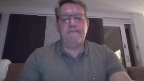 Snapshot of henrikrp1971 chatting on 05.19.26 henrikrp1971 online show from 05.19.26