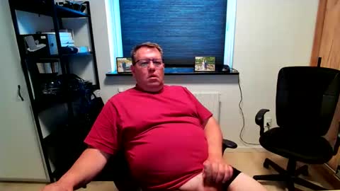 Snapshot of henrikrp1971 chatting on 05.22.26 henrikrp1971 online show from 05.22.26