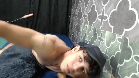 Snapshot of henry_gandy chatting on 02.28.25 HENRY GANDY online show from 02.28.25