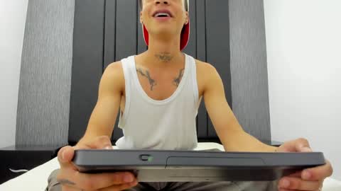 Henry online show from 05.02.26