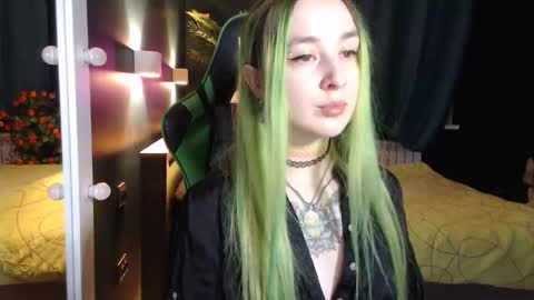 Snapshot of hentaishiing chatting on 01.31.25 Hentaishiing online show from 01.31.25