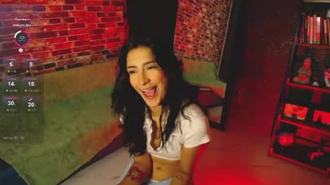 Hello I am Valentina independent Colombian model I love sensuality and pleasure welcome online show from 05.12.26