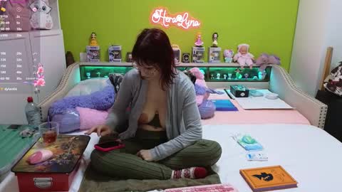 Snapshot of heraluna_ chatting on 02.03.26 HeraLuna online show from 02.03.26