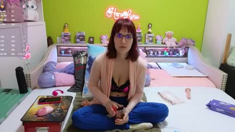 Snapshot of heraluna_ chatting on 03.06.26 HeraLuna online show from 03.06.26