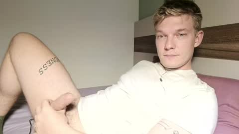 Snapshot of hercules__ chatting on 06.29.26 Gregblonde Alextattoo online show from 06.29.26