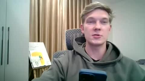 Snapshot of hercules__2 chatting on 04.12.26 hercules__2 online show from 04.12.26