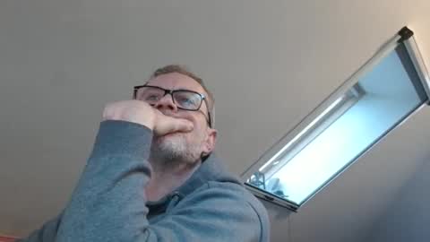 hering76 online show from 03.15.26