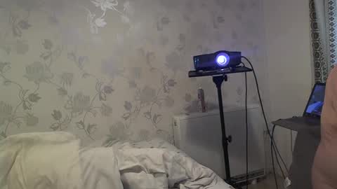 mature online show from 09.10.25