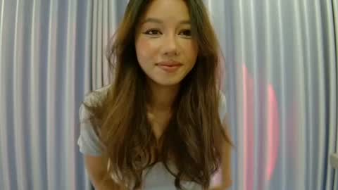 Snapshot of hersheys_aran chatting on 06.15.26 Aran online show from 06.15.26