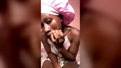 Snapshot of herslatt chatting on 03.17.26 herslatt online show from 03.17.26