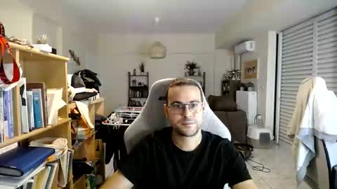 Snapshot of hervo chatting on 11.10.25 YourGuy online show from 11.10.25