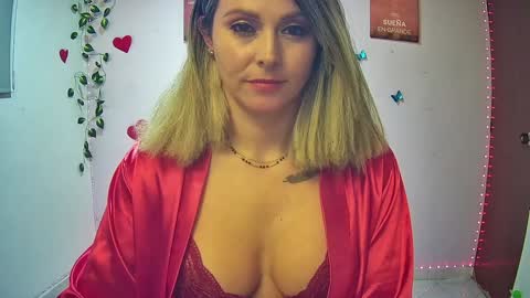 Snapshot of hestesiaxx chatting on 02.26.25 Hestesiaxx online show from 02.26.25
