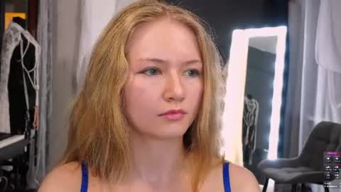 Snapshot of hetaerart chatting on 07.28.26 Sasha online show from 07.28.26