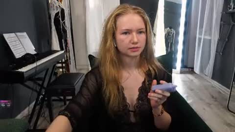 Snapshot of hetaerart chatting on 08.09.26 Sasha online show from 08.09.26
