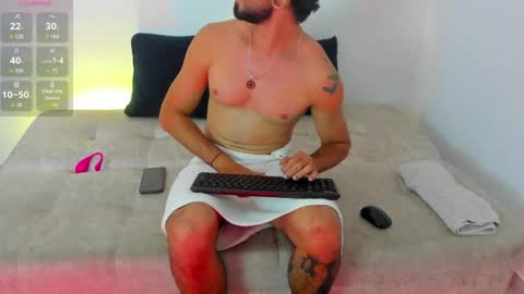 Snapshot of heteros_club chatting on 04.12.26 heteros_club online show from 04.12.26