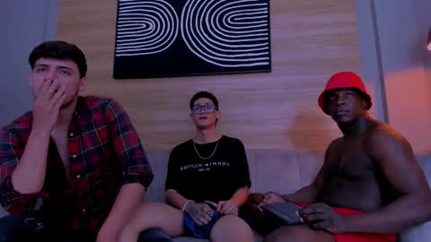 heteros men online show from 12.04.25