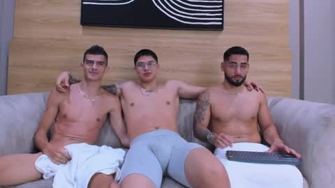 heteros men online show from 04.23.26