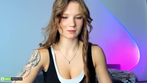 Snapshot of hey_tyankaaaa chatting on 09.08.25 Bella 3 online show from 09.08.25