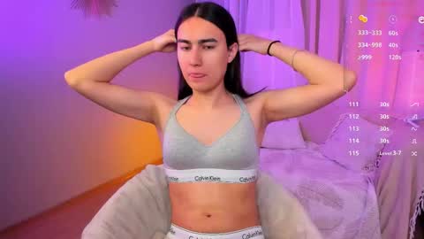 Snapshot of heyalena chatting on 10.16.25 heyalena online show from 10.16.25