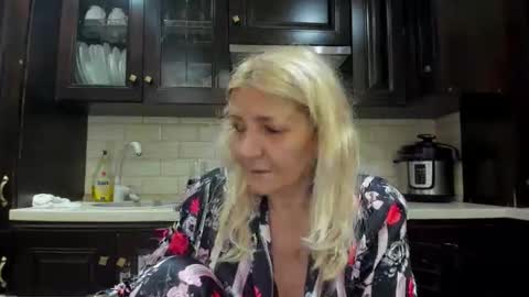 Heyheygrey online show from 10.04.25