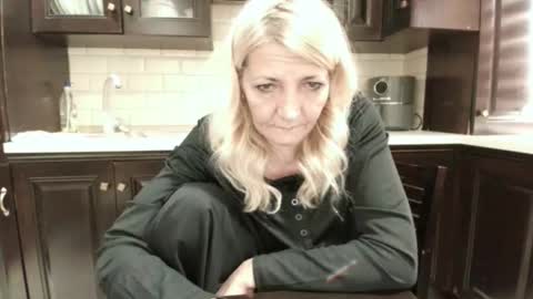 Heyheygrey online show from 10.16.25