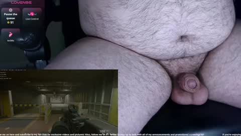 Snapshot of hgr16 chatting on 01.03.25 FunGuy33 online show from 01.03.25