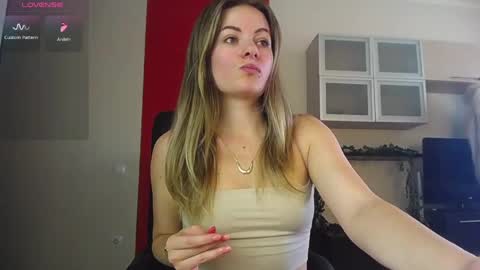 Lina online show from 06.07.26