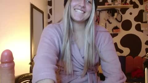 Elora online show from 05.21.26