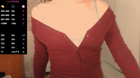 Snapshot of hiaru_cutie chatting on 10.27.25 Hiaru online show from 10.27.25