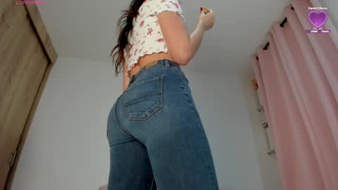 Snapshot of hiddendana chatting on 12.01.25 Dana online show from 12.01.25