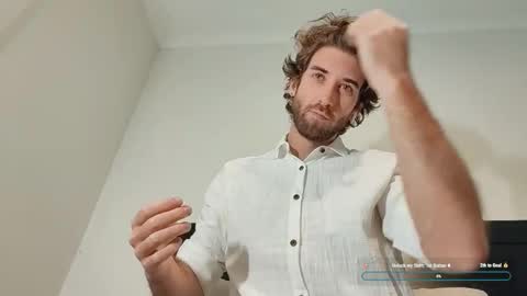 Snapshot of hiddengaze chatting on 02.18.26 HiddenGaze online show from 02.18.26