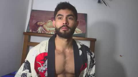 Snapshot of hideonbush051 chatting on 01.06.26 hideonbush online show from 01.06.26