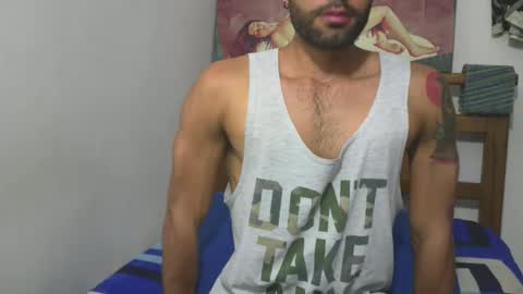 Snapshot of hideonbush051 chatting on 02.04.26 hideonbush online show from 02.04.26