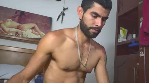 Snapshot of hideonbush051 chatting on 04.07.26 hideonbush online show from 04.07.26