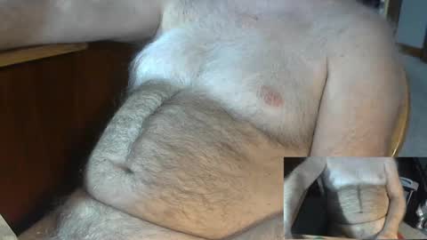 Snapshot of higgins11 chatting on 01.01.25 higgins11 online show from 01.01.25