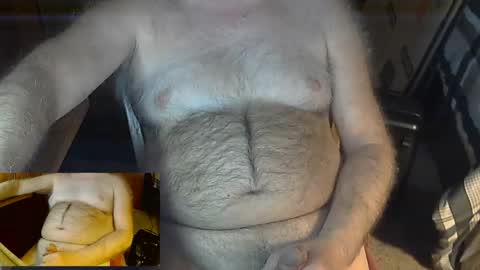 Snapshot of higgins11 chatting on 03.08.25 higgins11 online show from 03.08.25